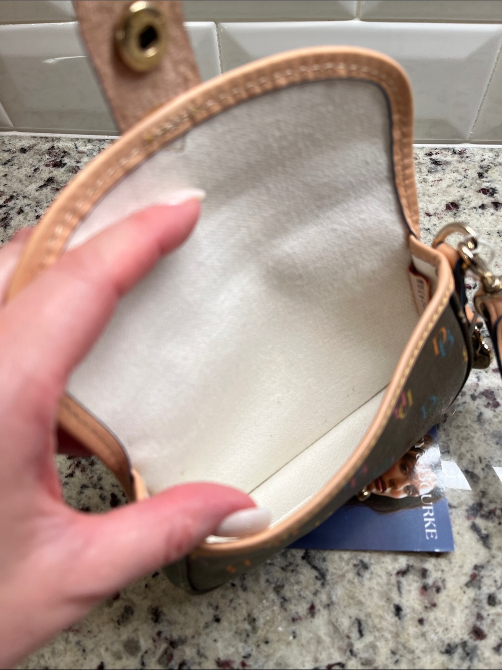 Dooney & Bourke Wristlet NWT - Picture 9 of 13